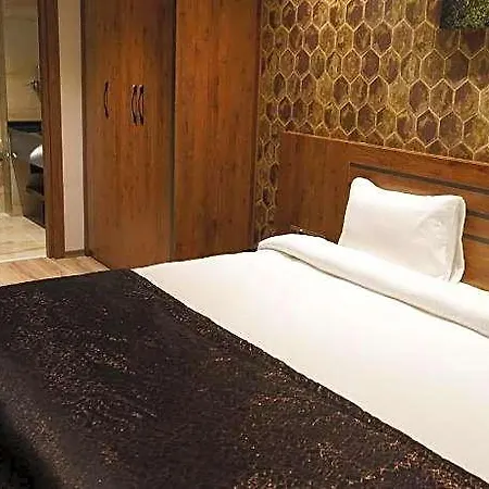 Отель Newway 3*